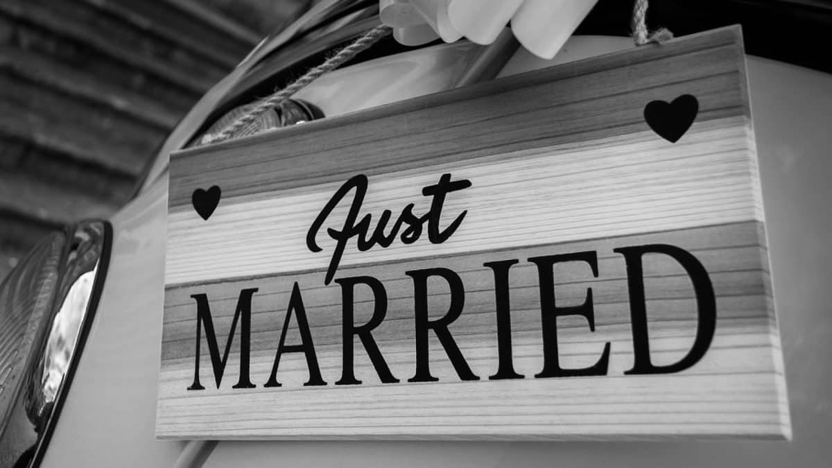 3 différentes options pour personnaliser votre panneau de mariage