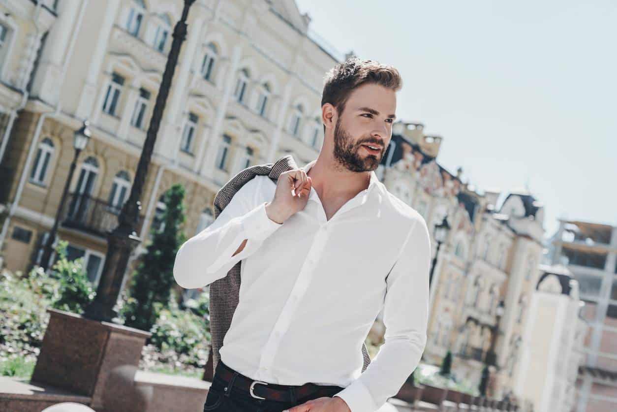 chemise blanche homme vêtement